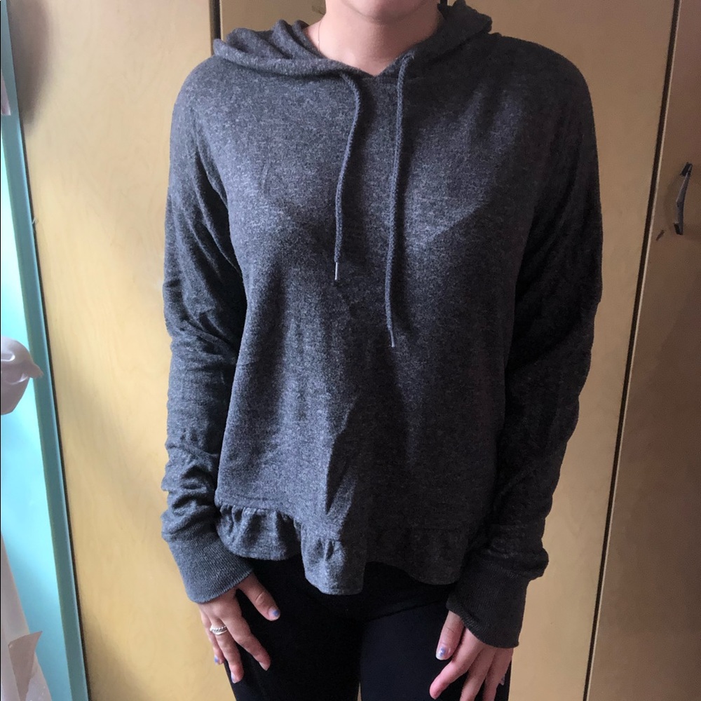 Soft long sleeve crop